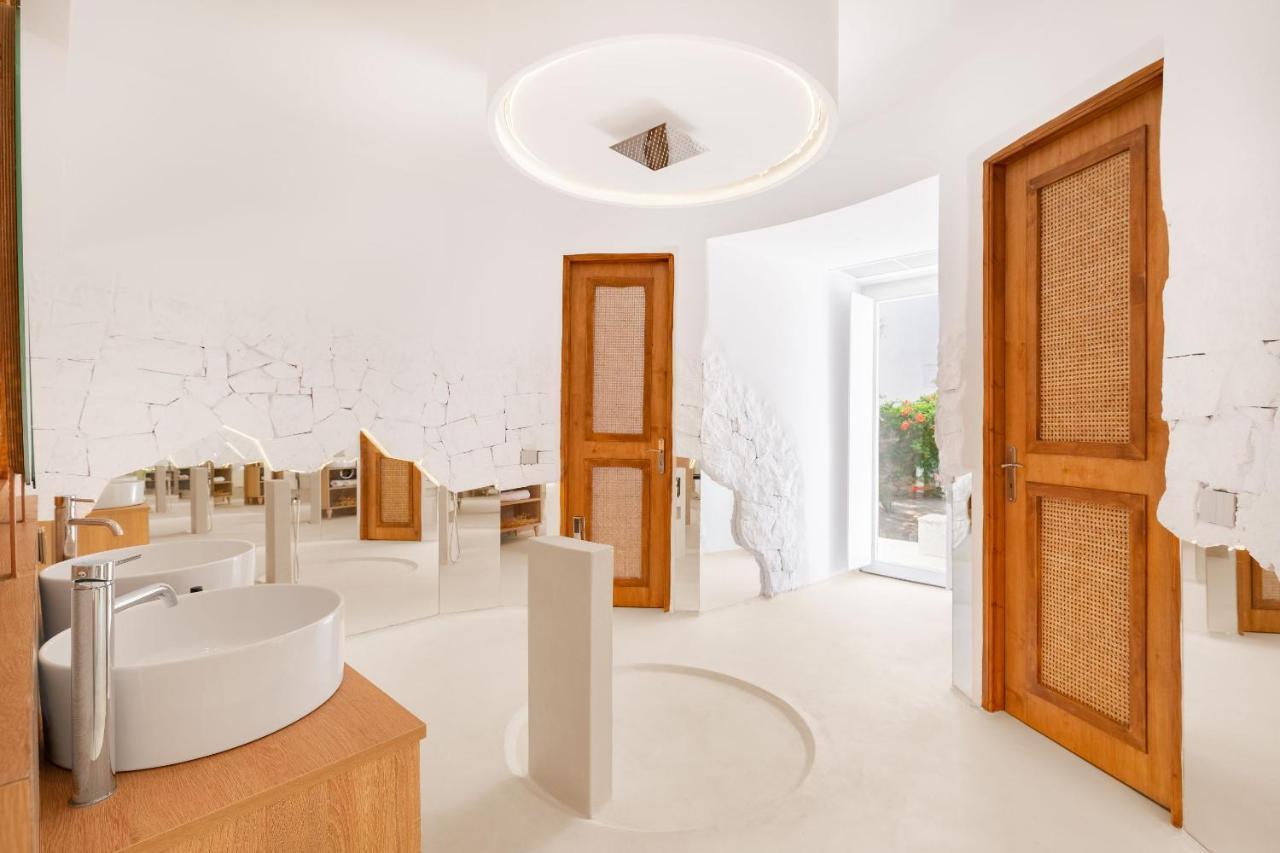 אורנוס Faos Exclusive Suites מראה חיצוני תמונה