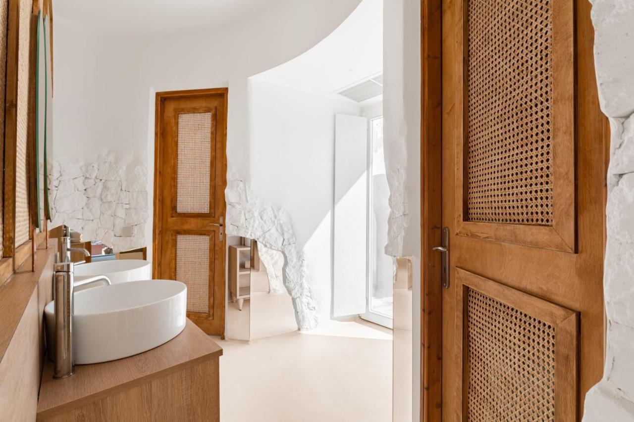 אורנוס Faos Exclusive Suites מראה חיצוני תמונה