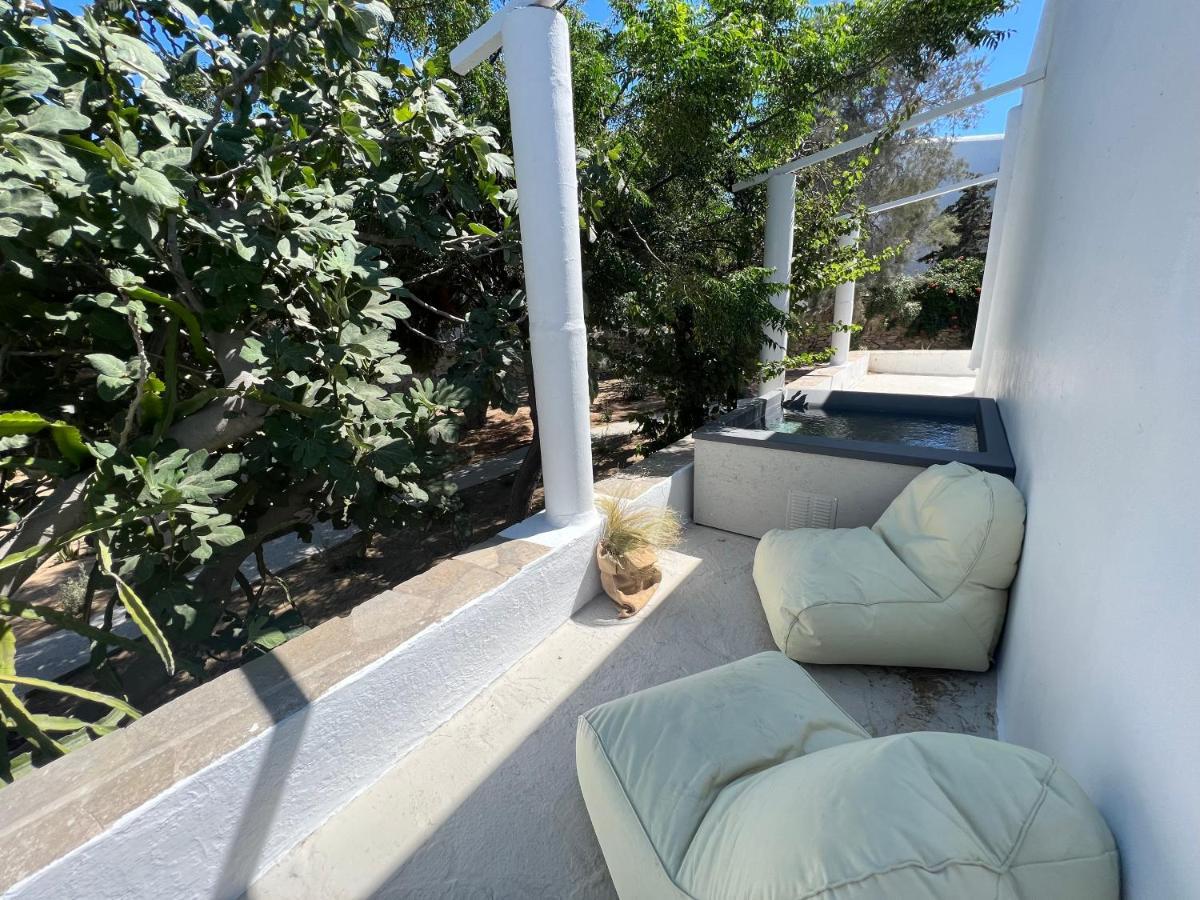 אורנוס Faos Exclusive Suites מראה חיצוני תמונה