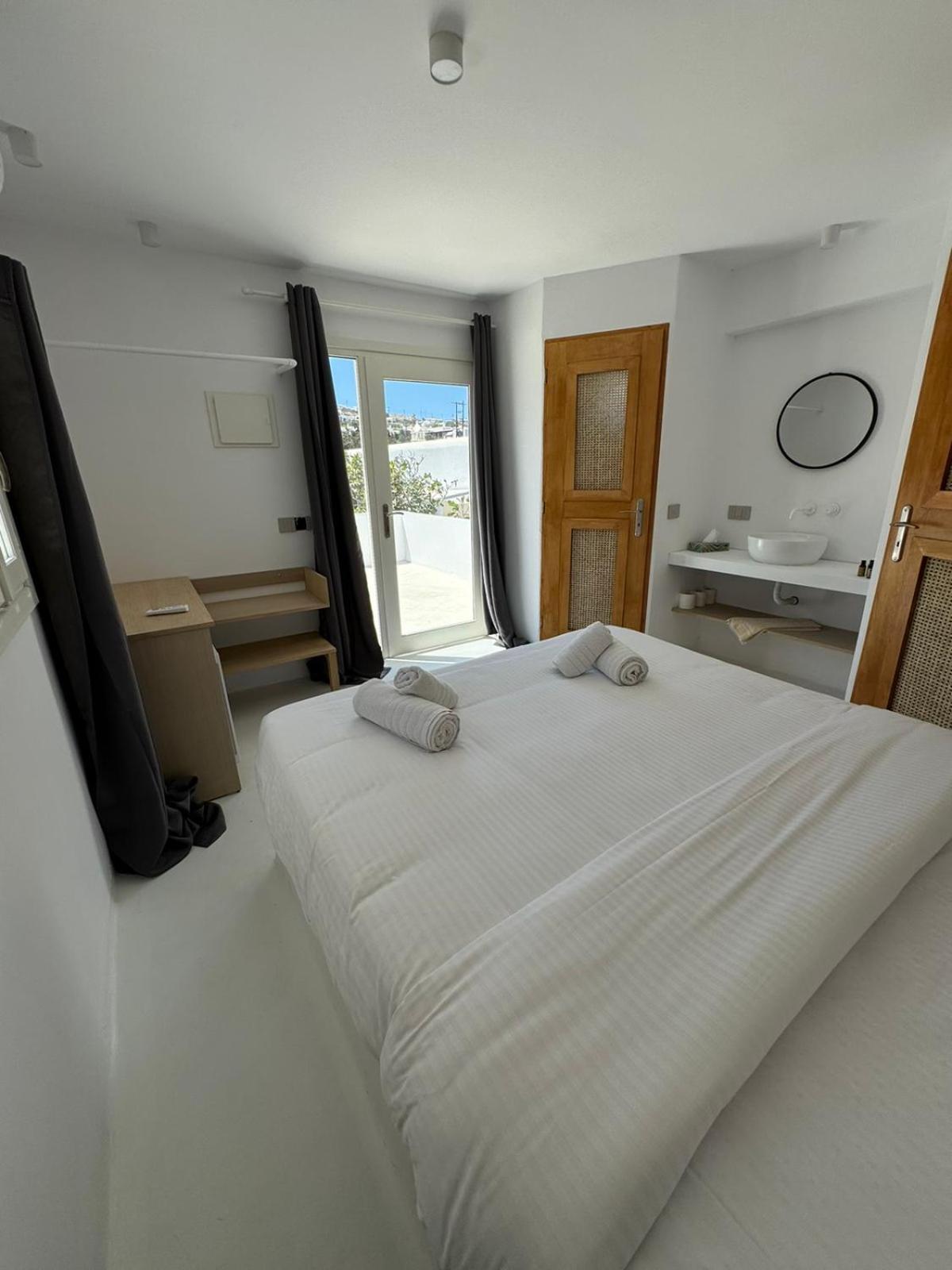 אורנוס Faos Exclusive Suites מראה חיצוני תמונה